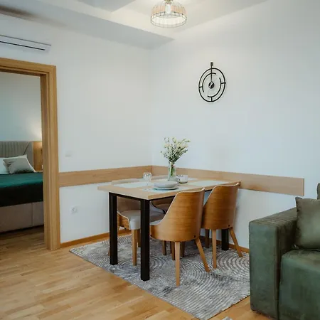 View 40 Apartment Arandjelovac