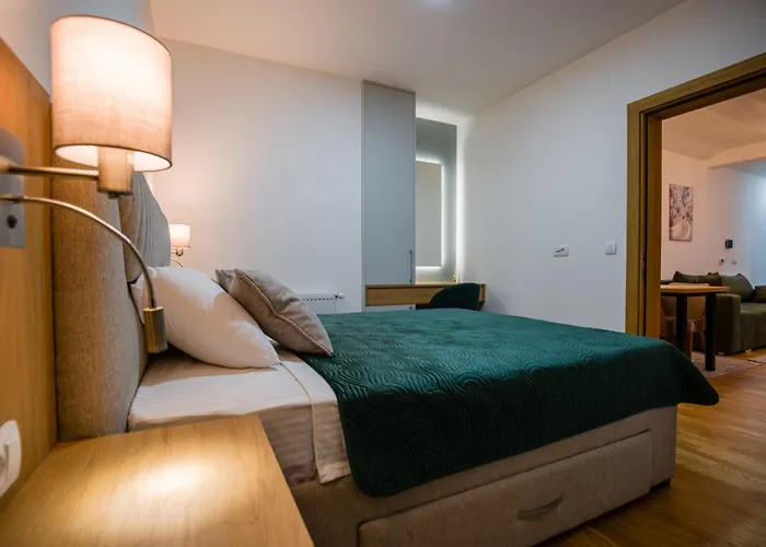 View 40 شقة أراندجيلوفاك